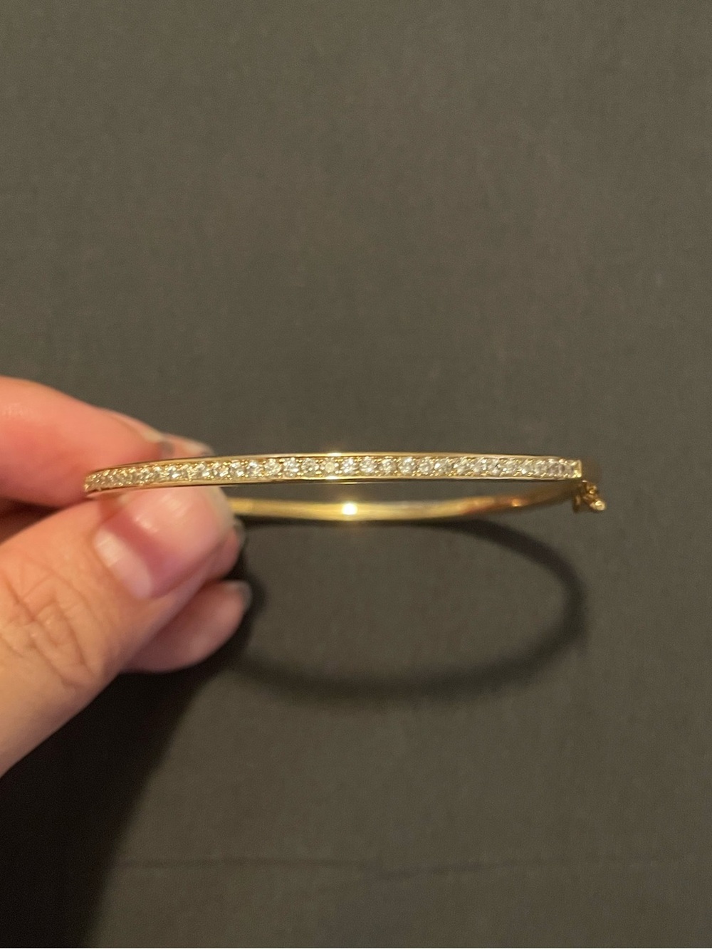 Like new - 14k gold plated bangle - tennis